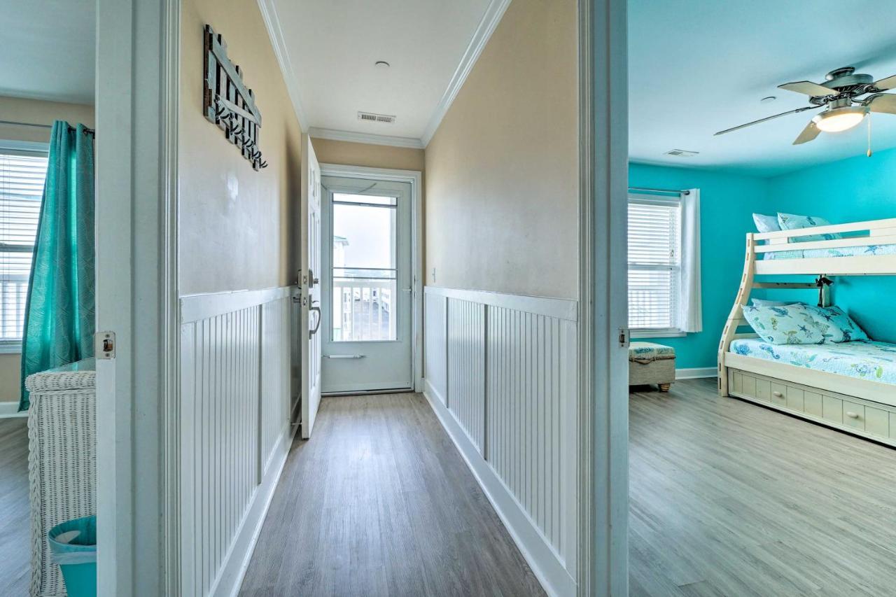 Ocean-View Oak Island Condo, 1 Block To Beach! מראה חיצוני תמונה