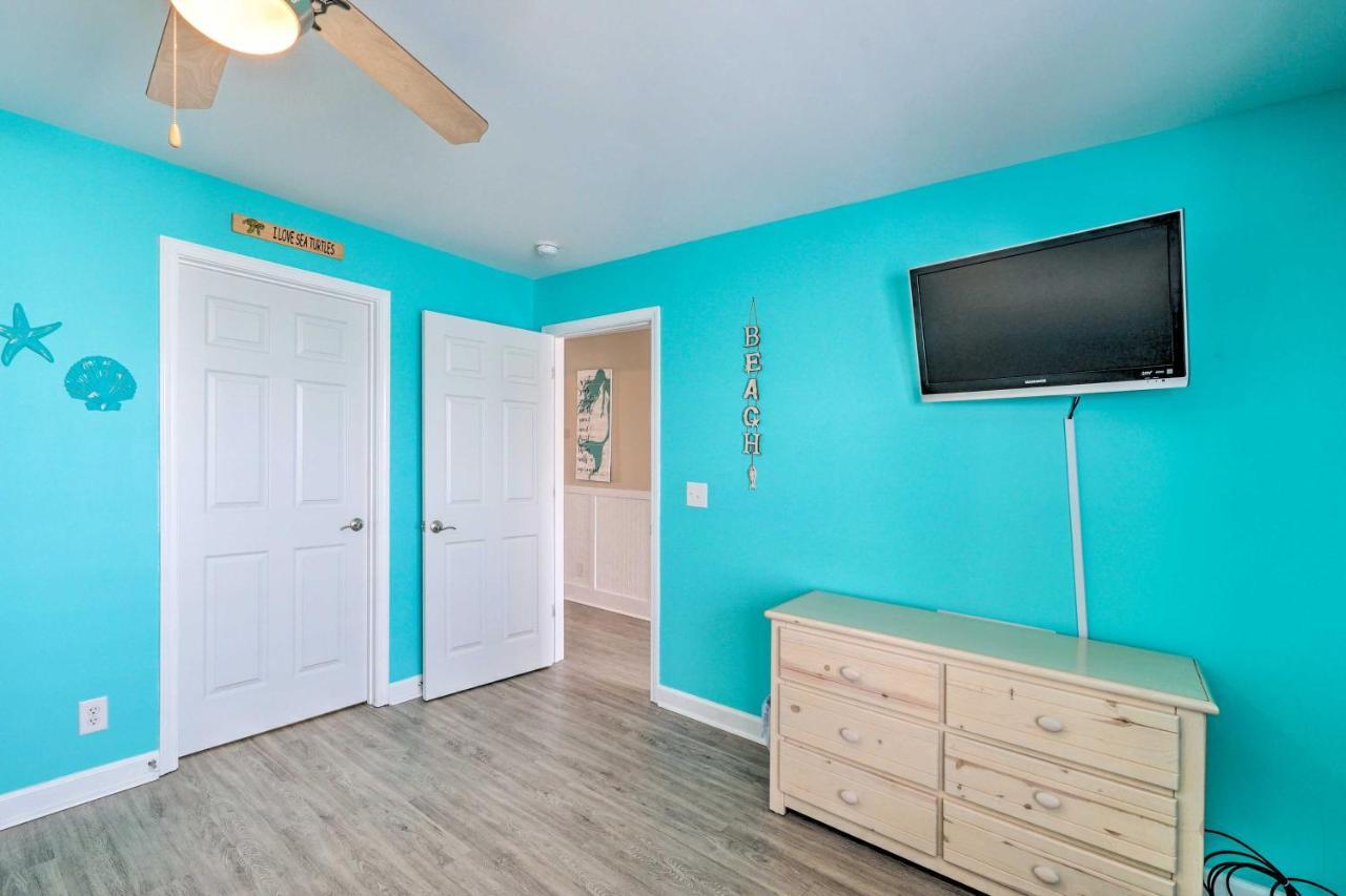 Ocean-View Oak Island Condo, 1 Block To Beach! מראה חיצוני תמונה