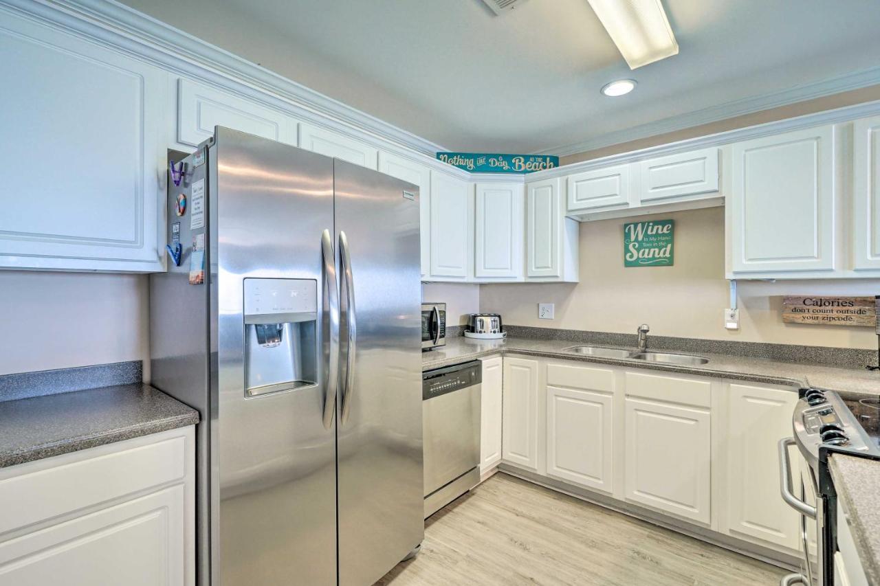 Ocean-View Oak Island Condo, 1 Block To Beach! מראה חיצוני תמונה