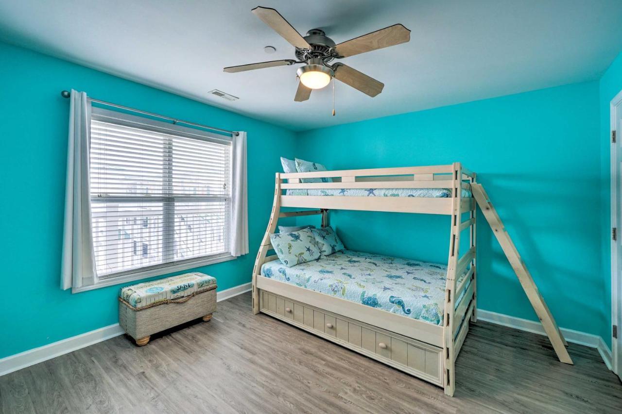 Ocean-View Oak Island Condo, 1 Block To Beach! מראה חיצוני תמונה